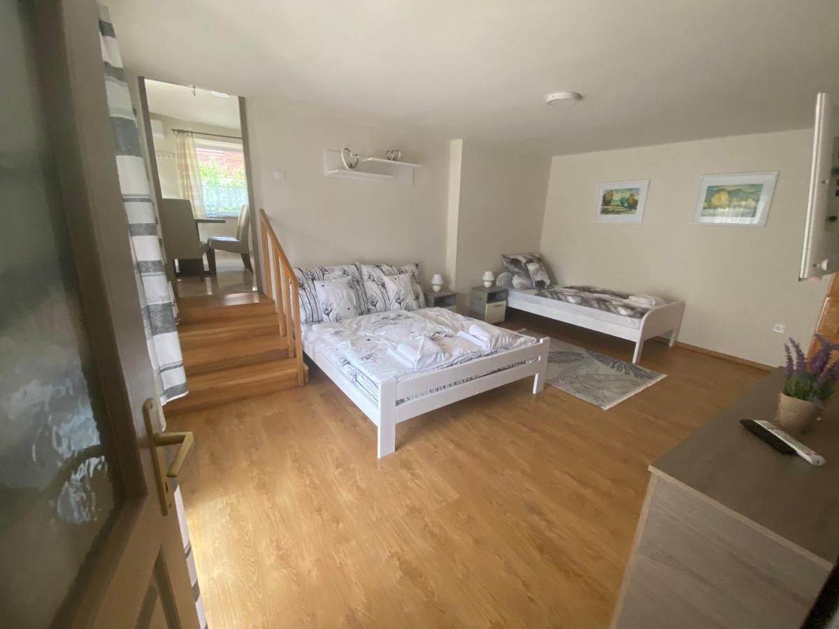 Batorka Vendeghaz Apartment Tallya Bagian luar foto