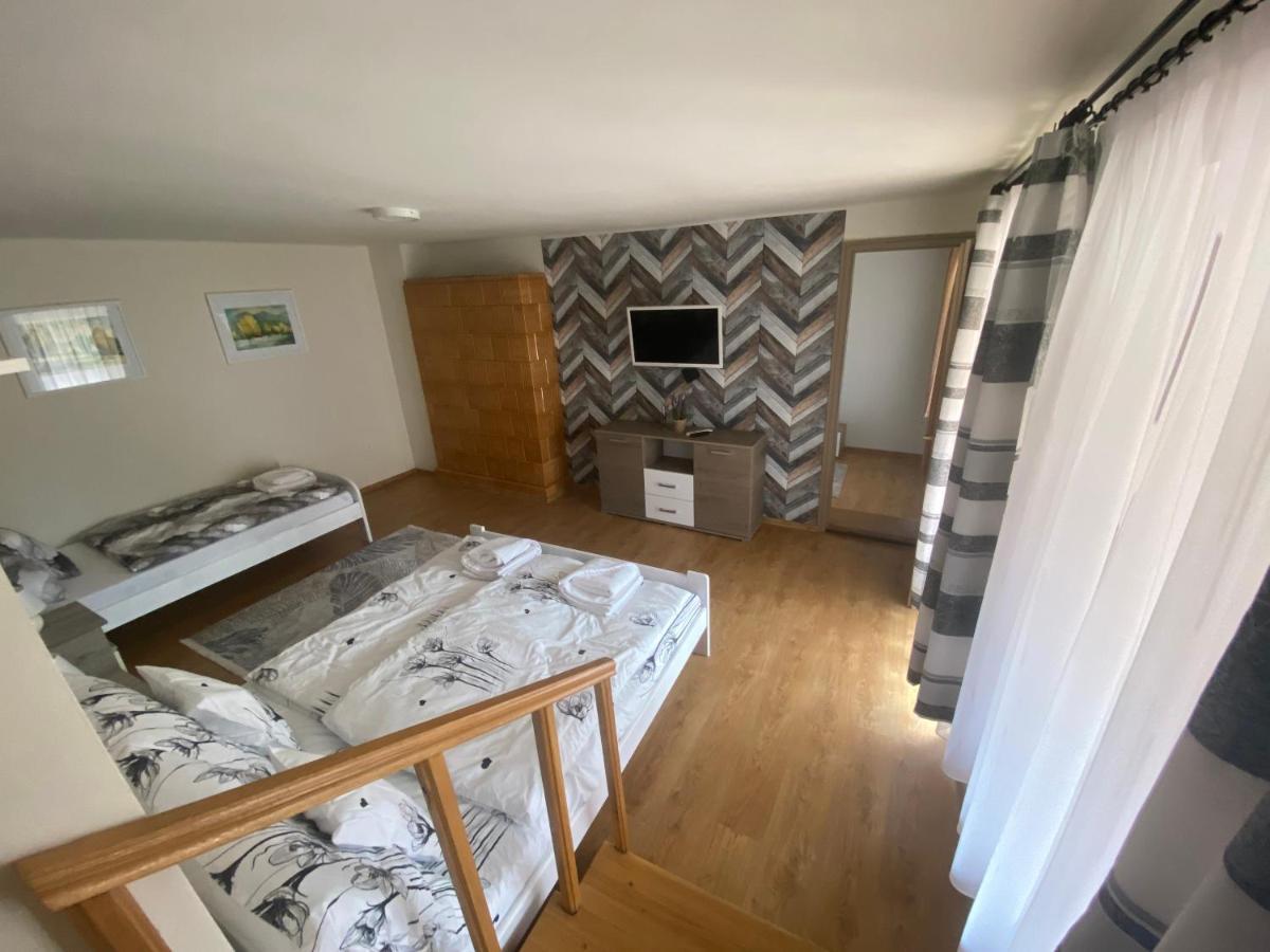 Batorka Vendeghaz Apartment Tallya Bagian luar foto